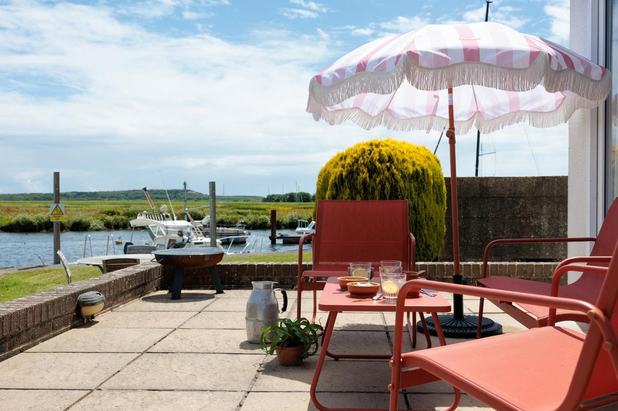 Hot Tub With A View - Christchurch Harbour Christchurch (Dorset) Exterior foto