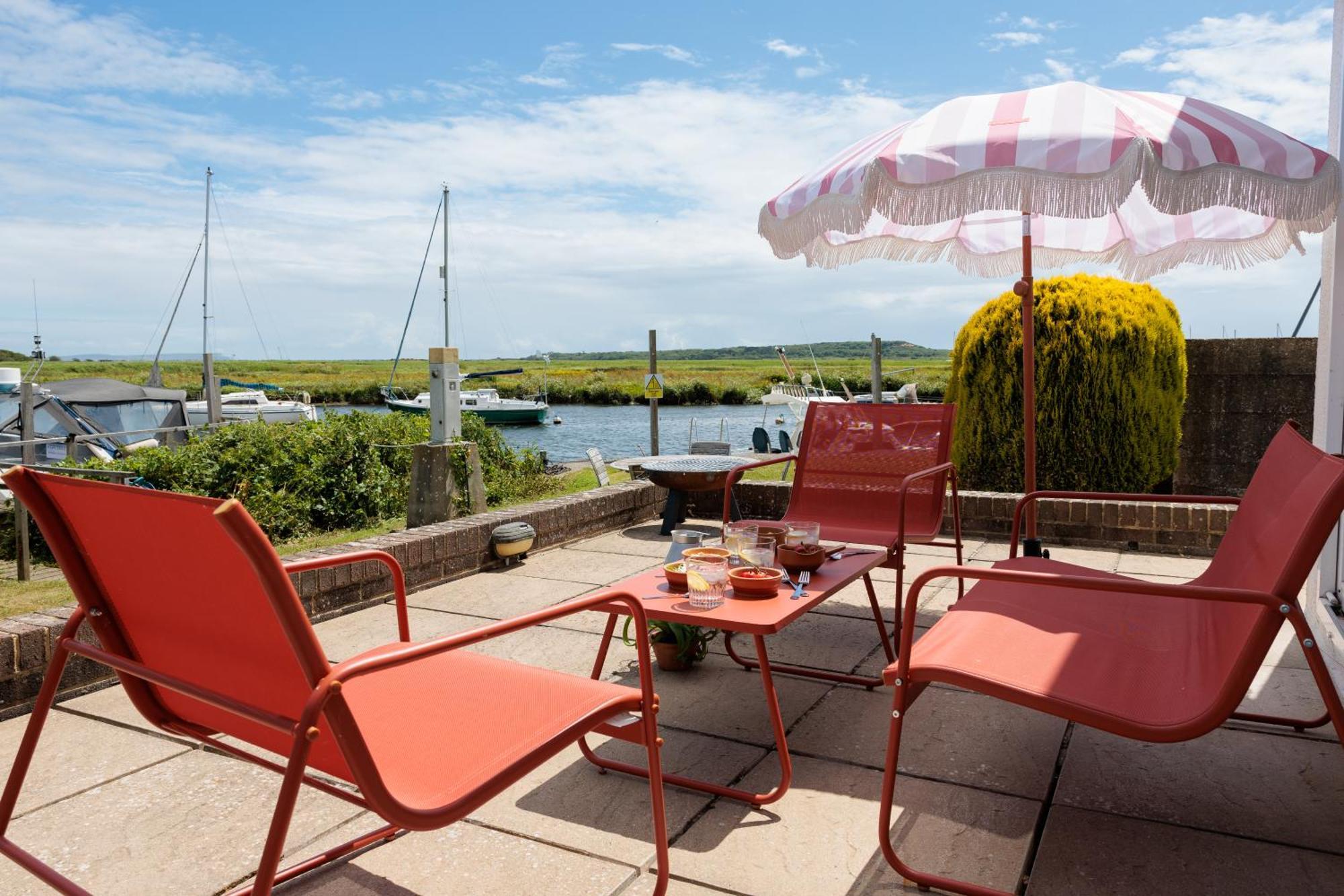 Hot Tub With A View - Christchurch Harbour Christchurch (Dorset) Exterior foto